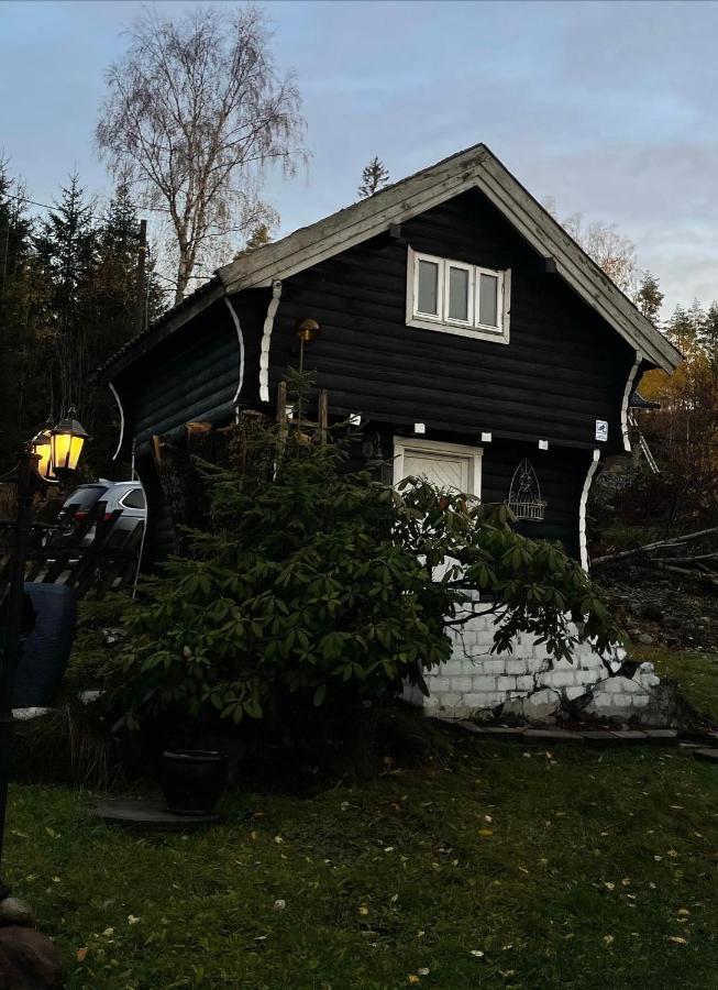 Stabbur Steinbekken, Back To Basic Primitive Overnight Eidsvoll Buitenkant foto
